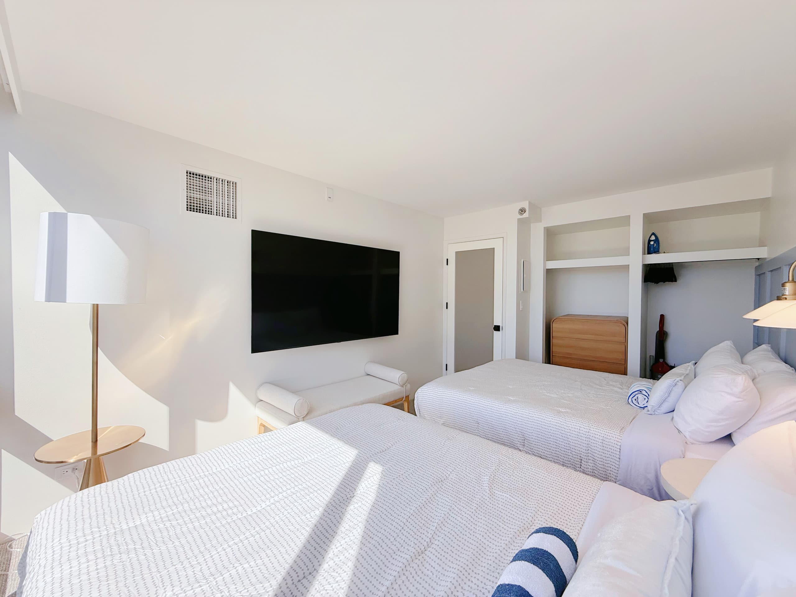 22FL-Upscale Fully Renovated-1BR-Waikiki! - Image 27