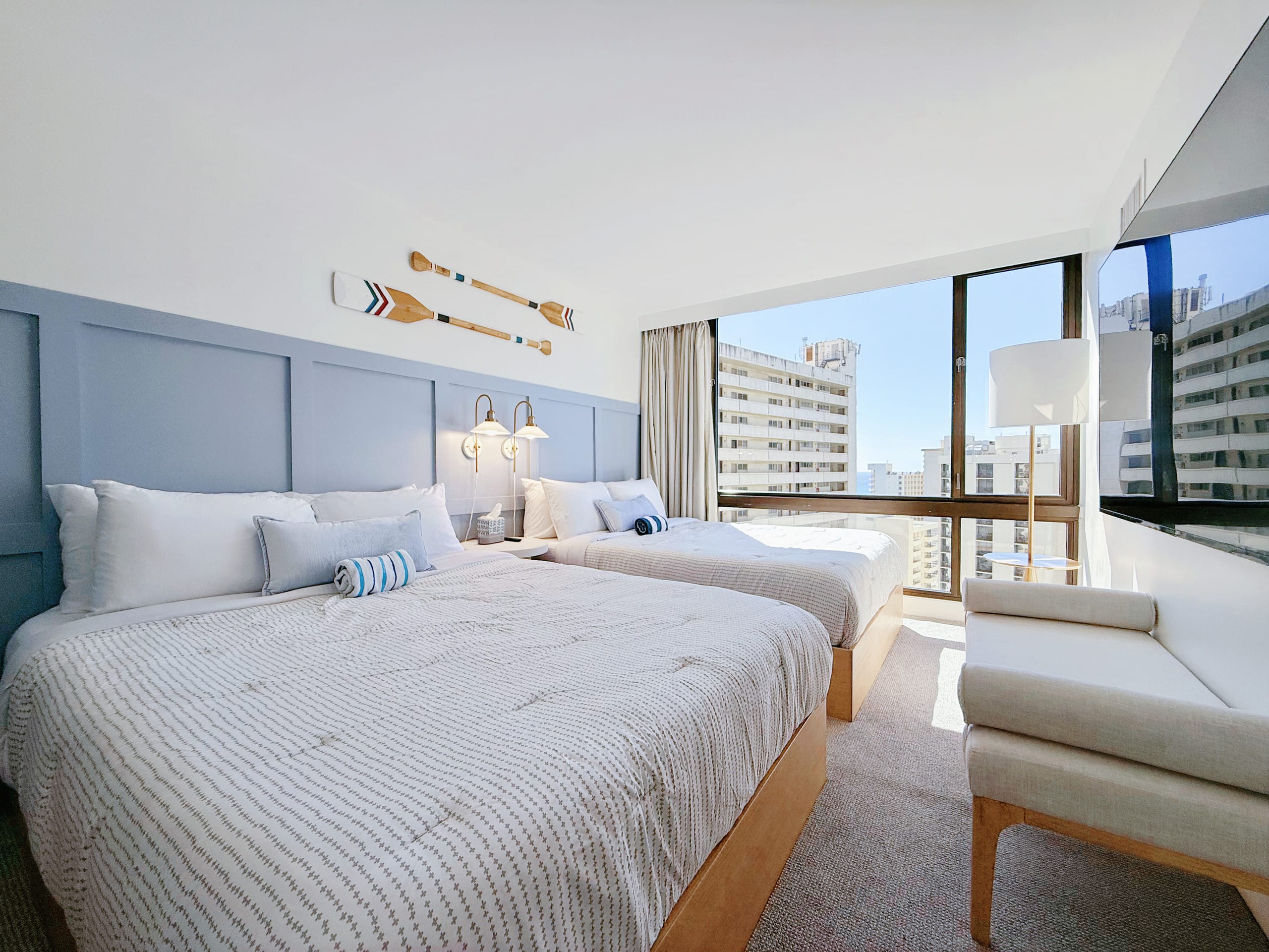 22FL-Upscale Fully Renovated-1BR-Waikiki! - Image 1