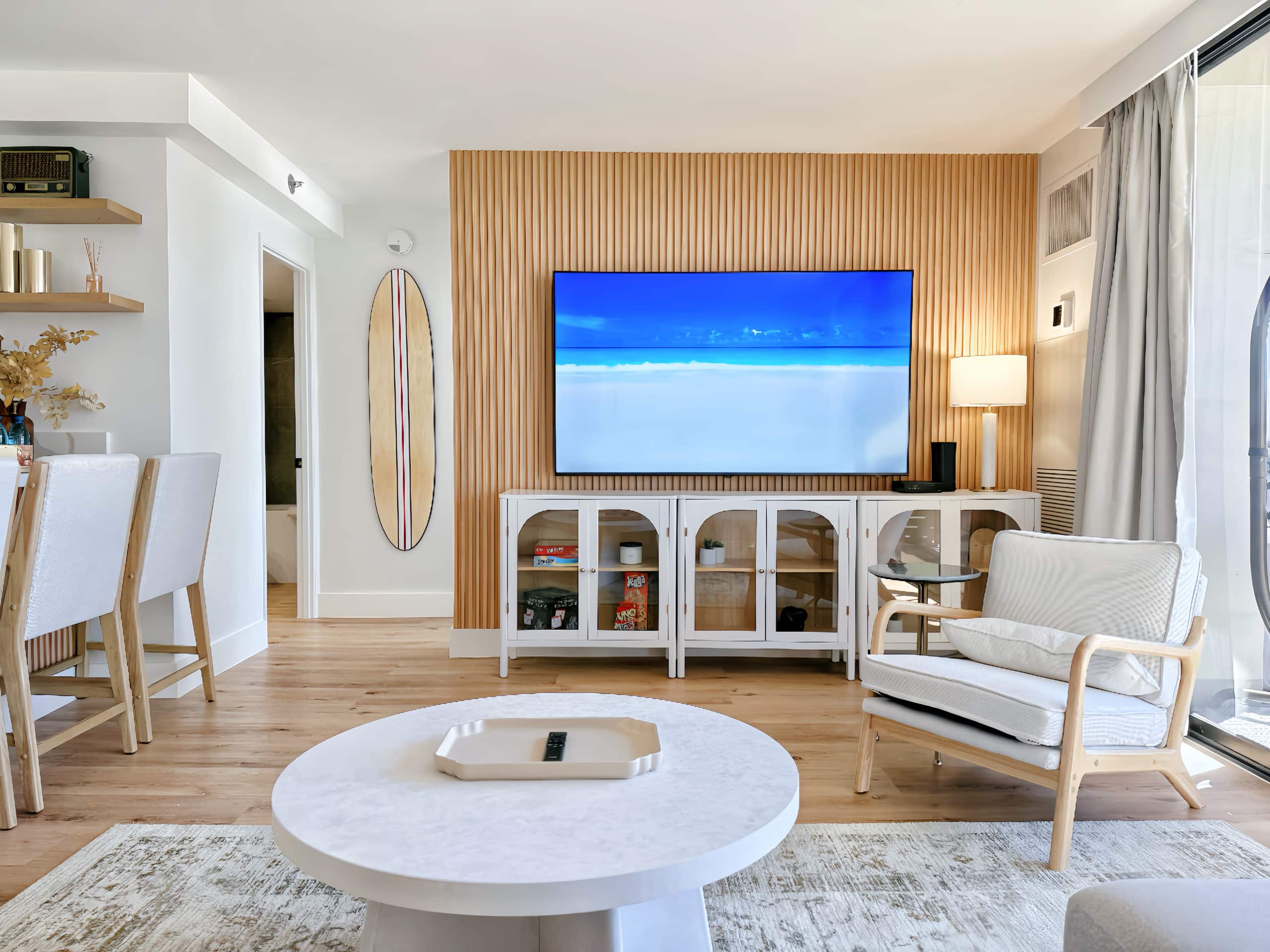 22FL-Upscale Fully Renovated-1BR-Waikiki! - Image 6