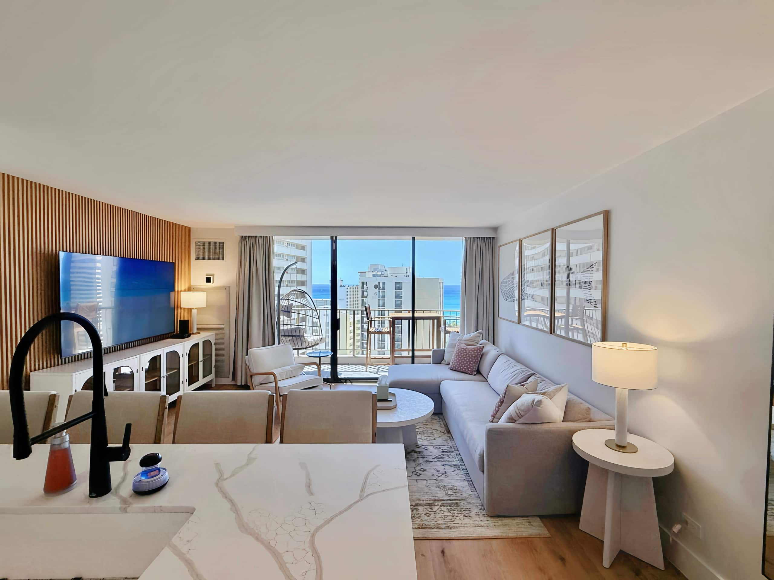 22FL-Upscale Fully Renovated-1BR-Waikiki! - Image 4