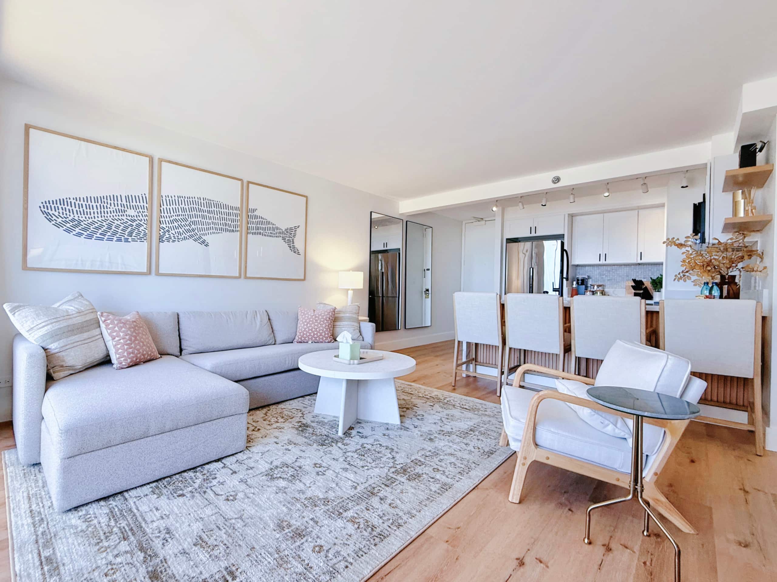 22FL-Upscale Fully Renovated-1BR-Waikiki! - Image 2