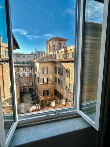 Vicolo Doria 2,centro storico gallery image 3