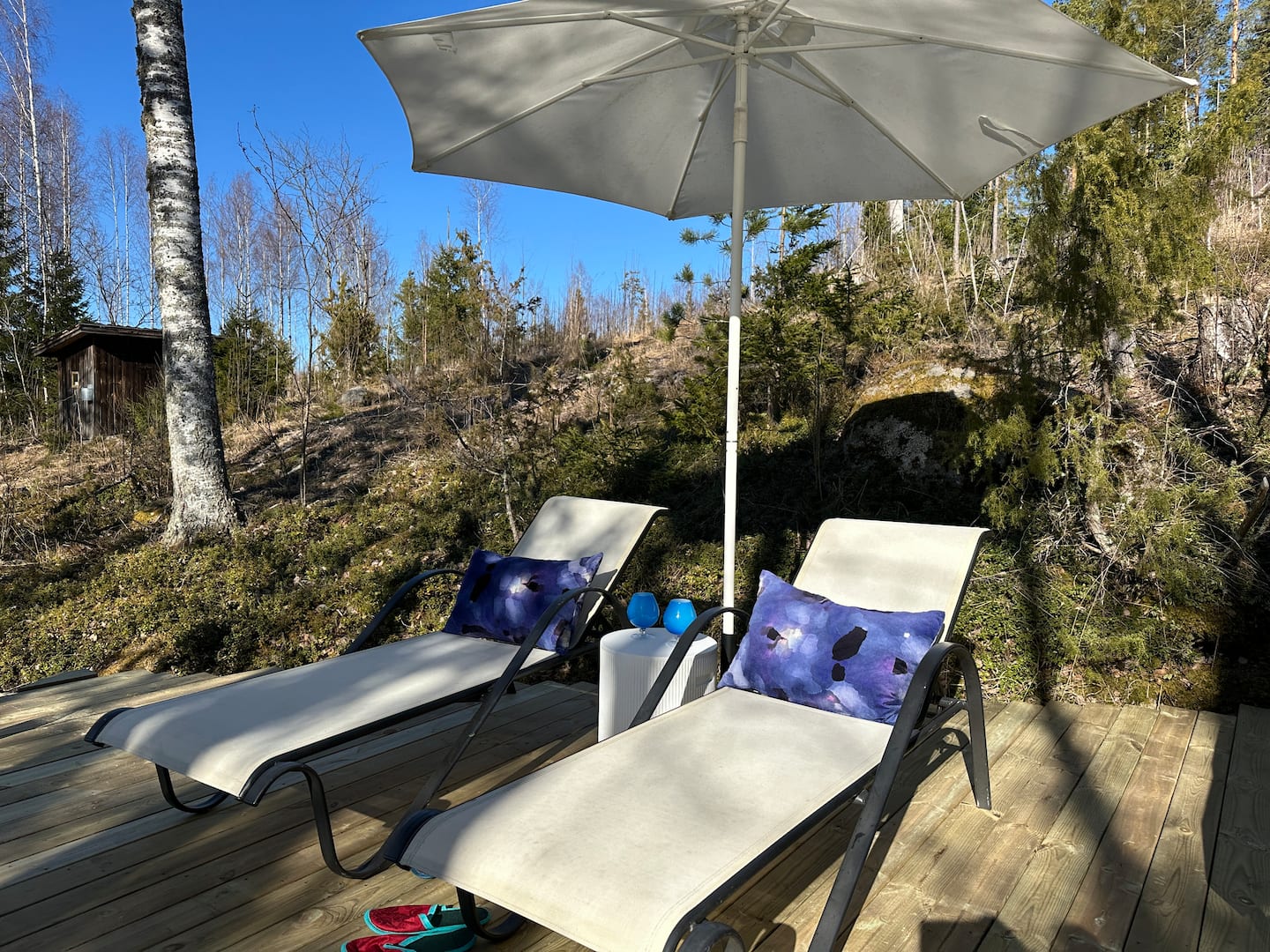 Retro Beach - Colourful Retreat 4
