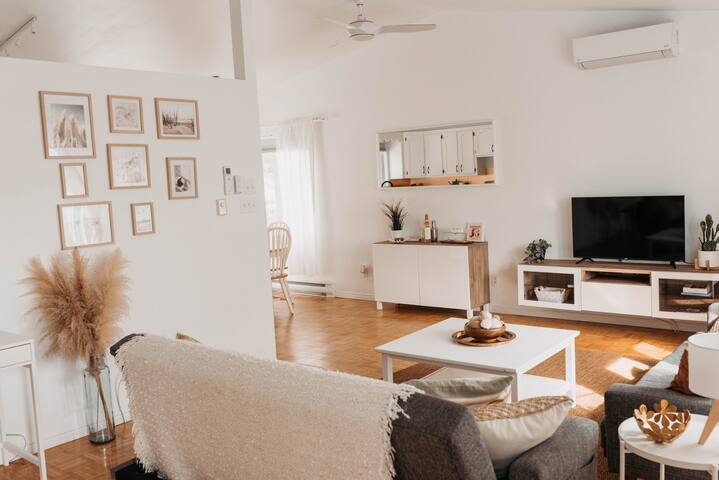 Évasion: Plage à proximité et hot tub privée ! gallery image 5