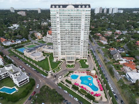 Luxury oceanfront apartment