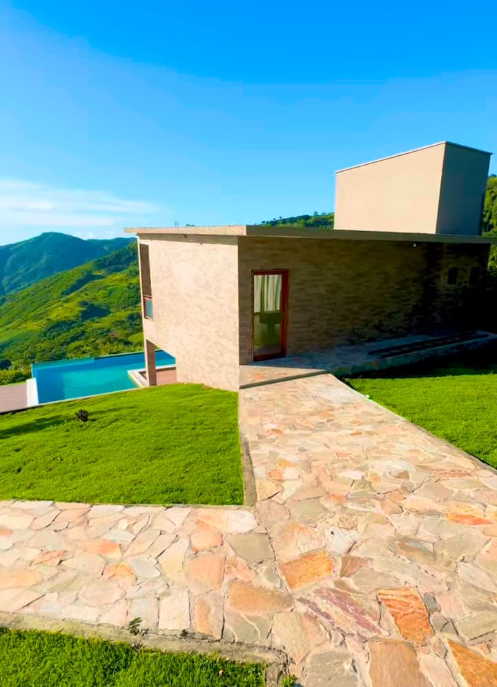 Charming Stone House in Mulungu-CE