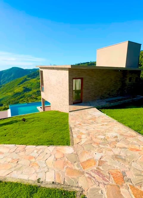 Charming Stone House in Mulungu-CE