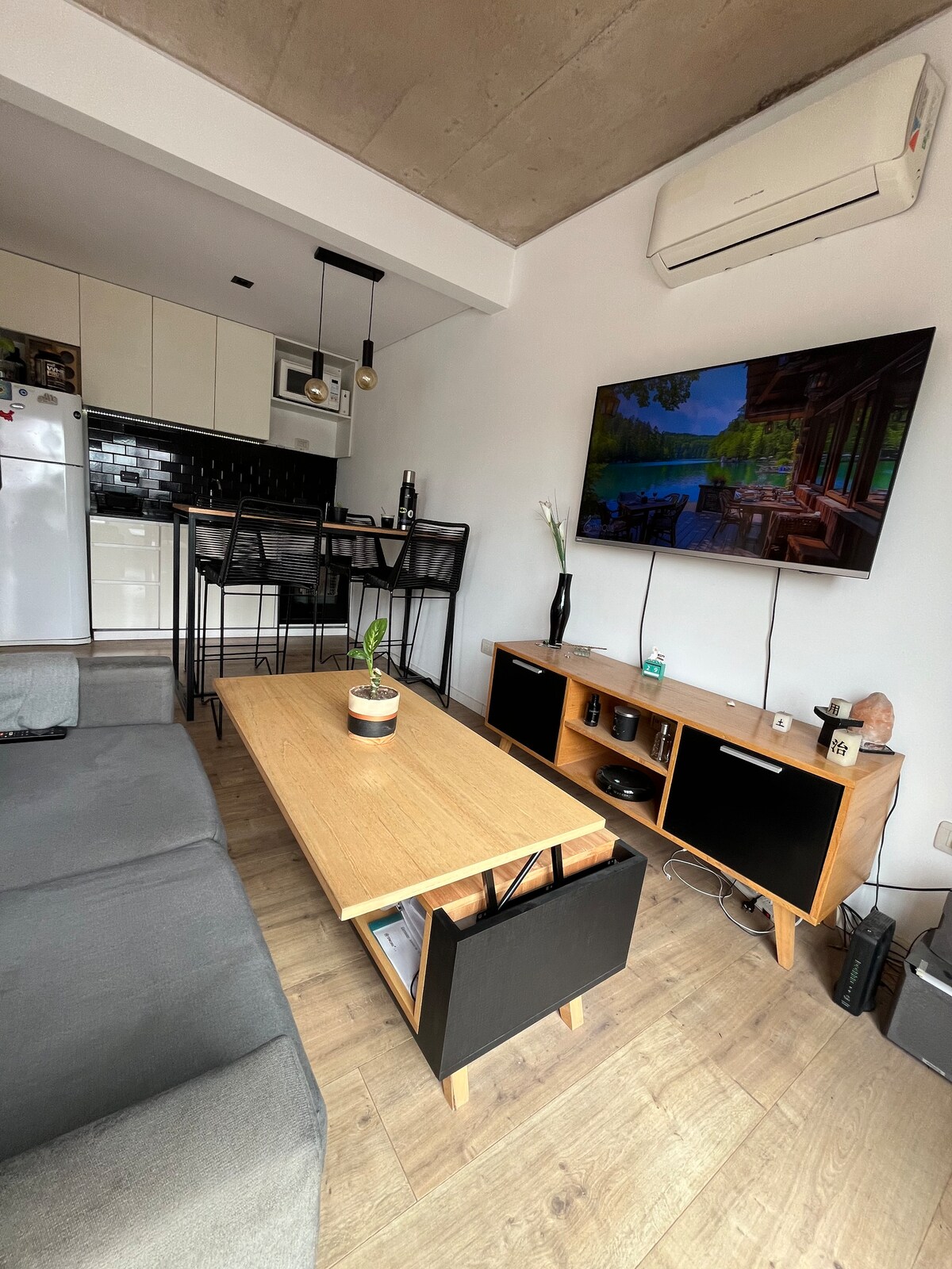Top performing Airbnb: Beautiful apartment with a balcony terrace in Caballito