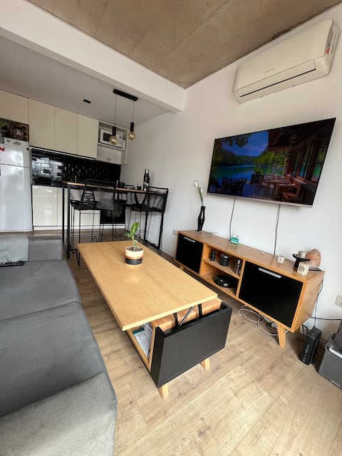 Top performing Airbnb: Beautiful apartment with a balcony terrace in Caballito