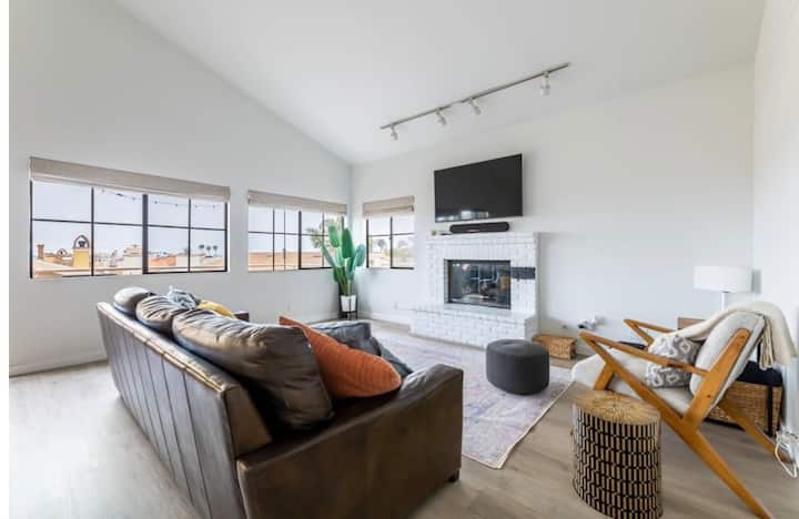 Midterm Home W/ Ocean Views - Torrance, CA