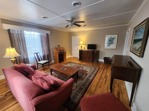 Classic Martin House C