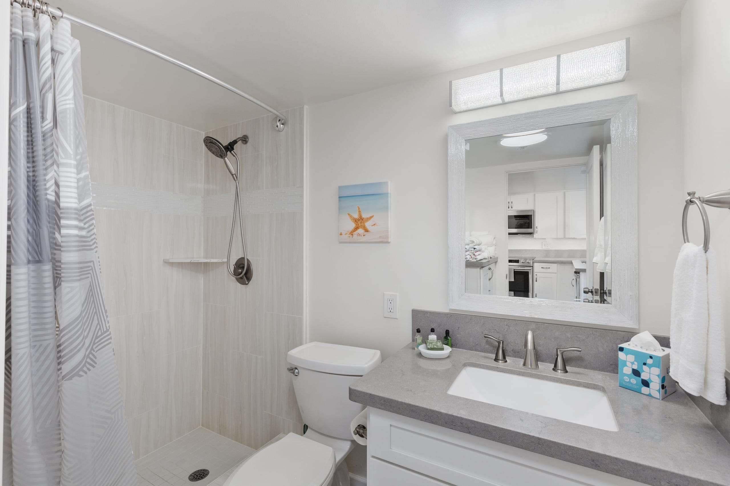 Condo in Honolulu · ★4.82 · 1 bedroom · 3 beds · 1 bath - Image 17