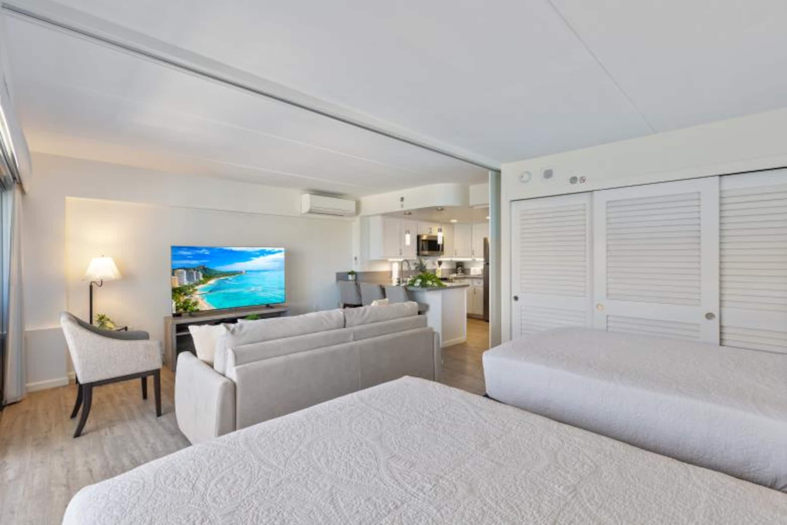 Condo in Honolulu · ★4.82 · 1 bedroom · 3 beds · 1 bath - Image 13