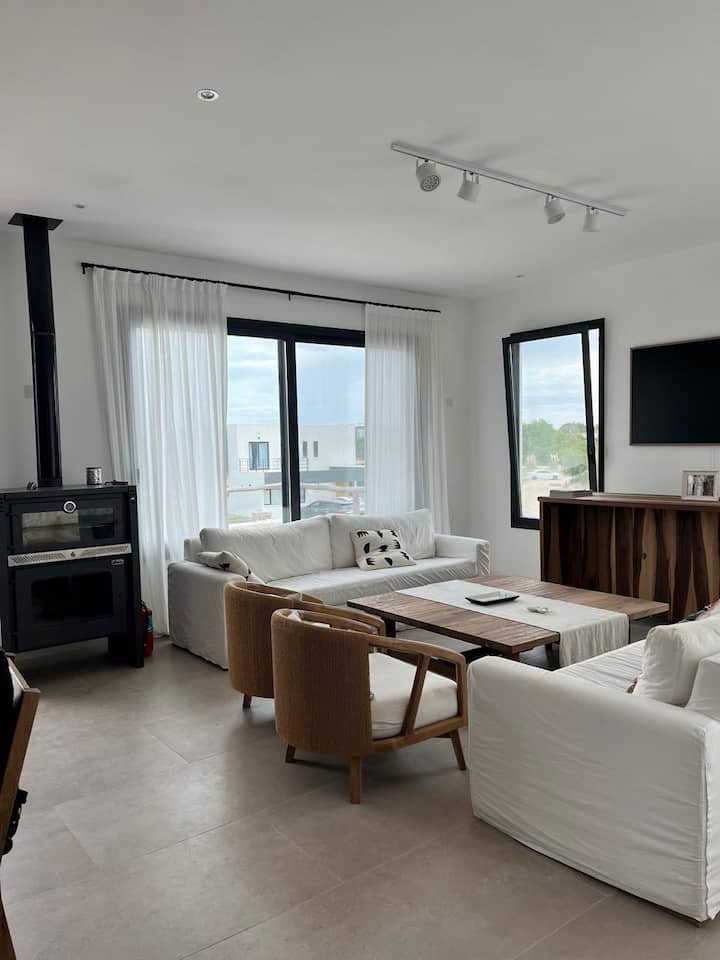 Casa Marítima A 400mts De La Playa Parador Amarras - Pinamar