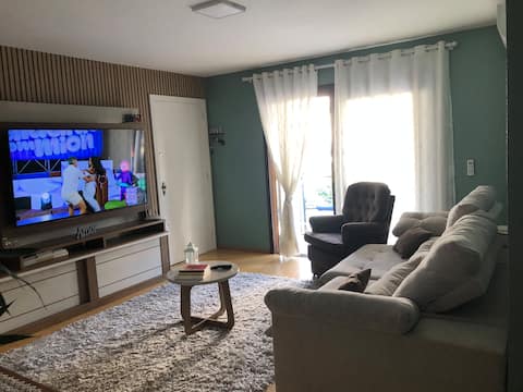 Imóvel de sucesso: Comfortable apartment downtown em Nova Petrópolis