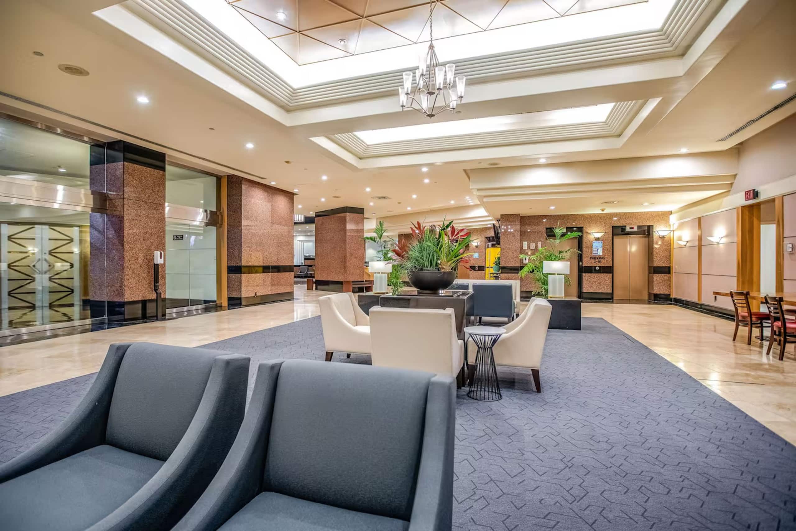 Honolulu Mountain View Condo w/ Free Parking - Image 39