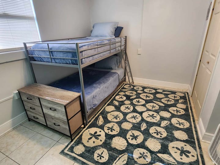 غرفة النوم 2