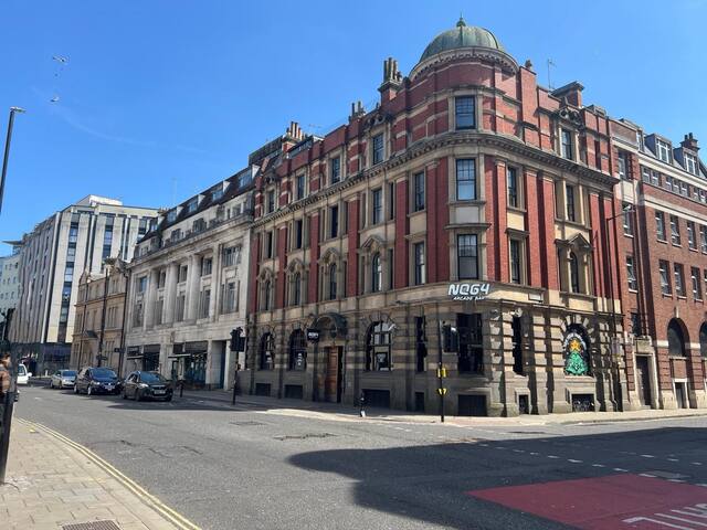 Stylish flat in central Bristol