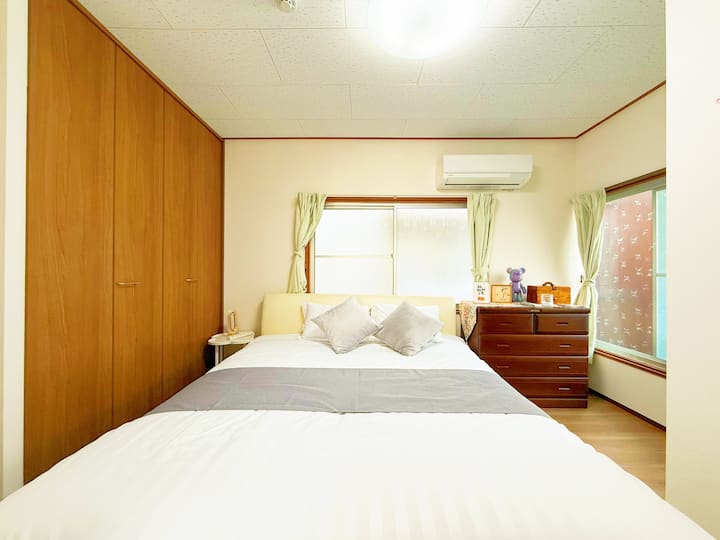 เตียงขนาดใหญ่ 1.6 ม.