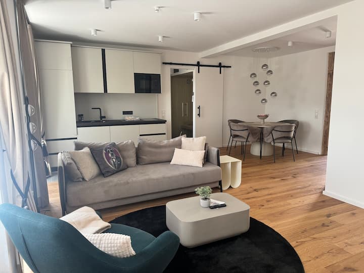 Historic Castle Accommodation With Wellness - Bodman-Ludwigshafen