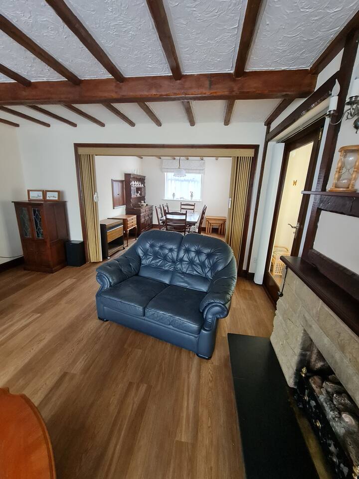 A Spacious 4 Bedroom Bungalow - Raptor Foundation