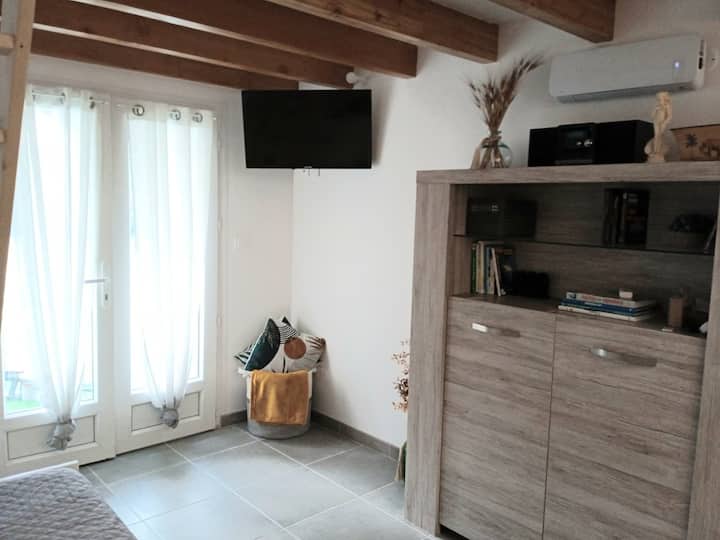 Studio à Louer, à La Campagne, Entièrement Neuf - Corse-du-Sud