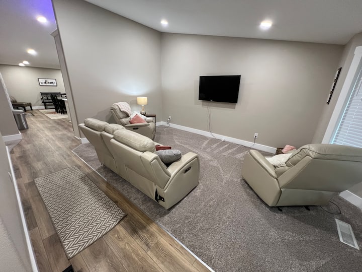 Complete Remodel - 3 Bedroom - Washington