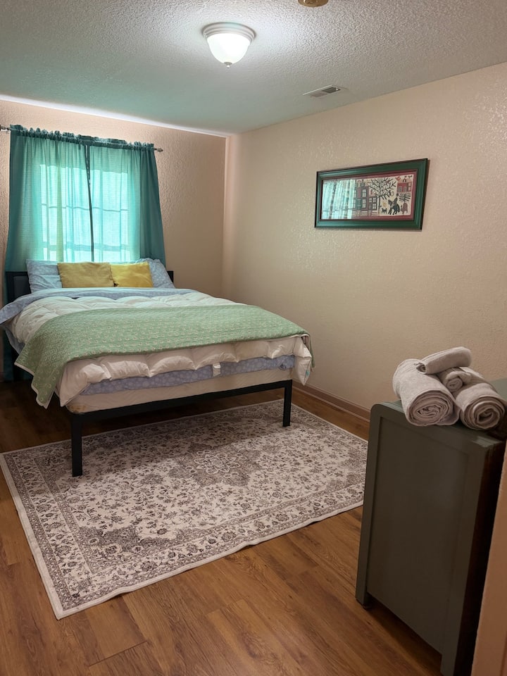 საძინებელი 1