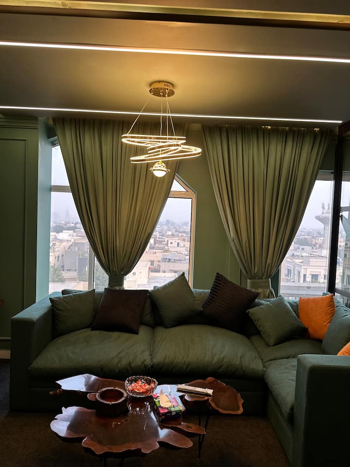 Luxury Elite Apartment With Exclusive Views Bahria - 拉哈爾