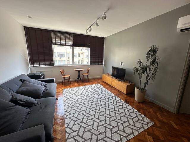 3 qts, 110 mts. Próx metrô, praia Copa e Ipa. Vaga