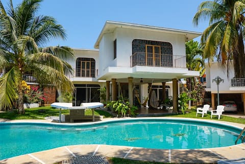 Tropical house with garden and private pool