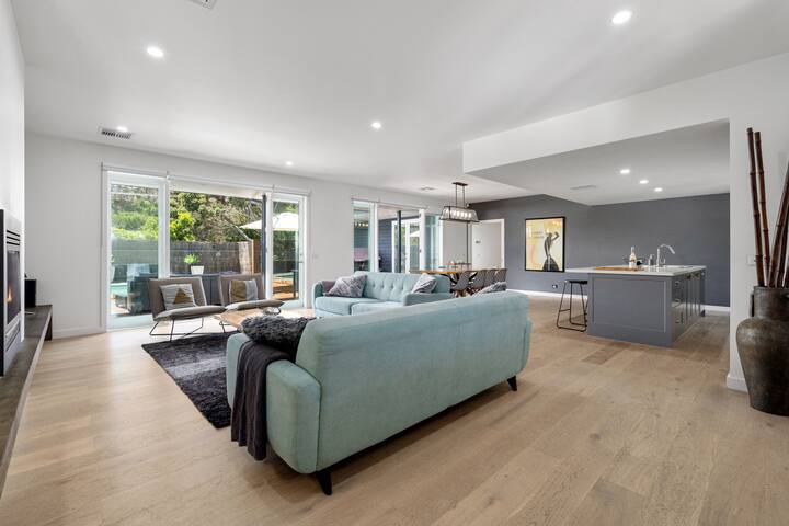 Blairgowrie Bliss:4 BR|Pool|Sleeps 11 gallery image 5