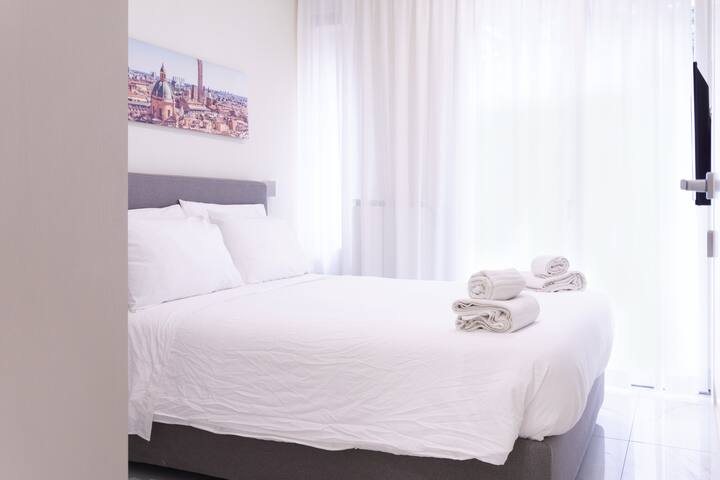 Marconi 34 / Luxurious Condo in Old Town Bologna gallery image 4