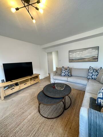 Charming Apartment in the heart of Newlands gallery image 2