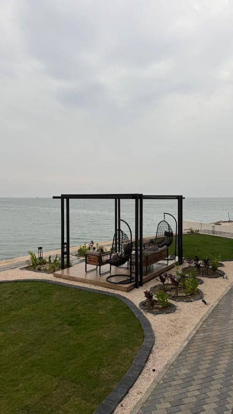 Apartment with great view and luxury furniture