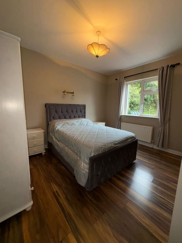 Schlafzimmer 4