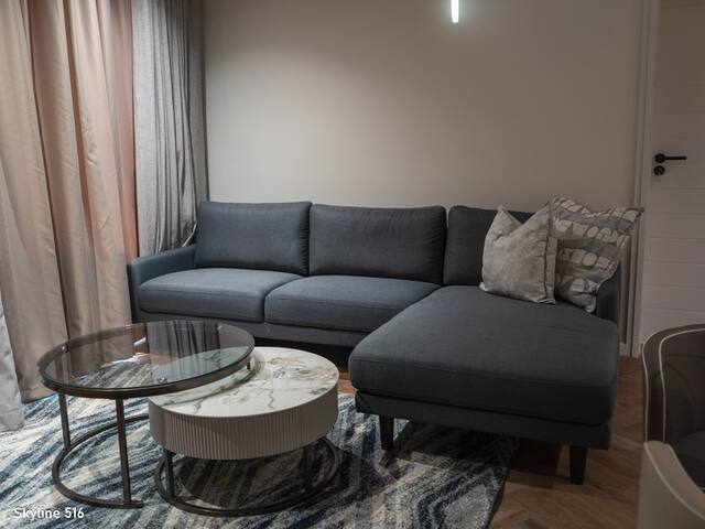 On Park 516 @ Century City gallery image 4