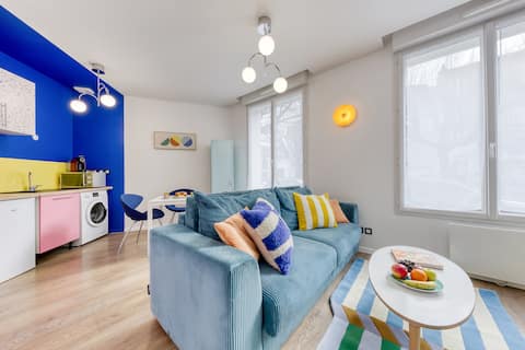 Airbnb performant: Color Pop - 2 steps from Paris / Metro - 4P à Romainville