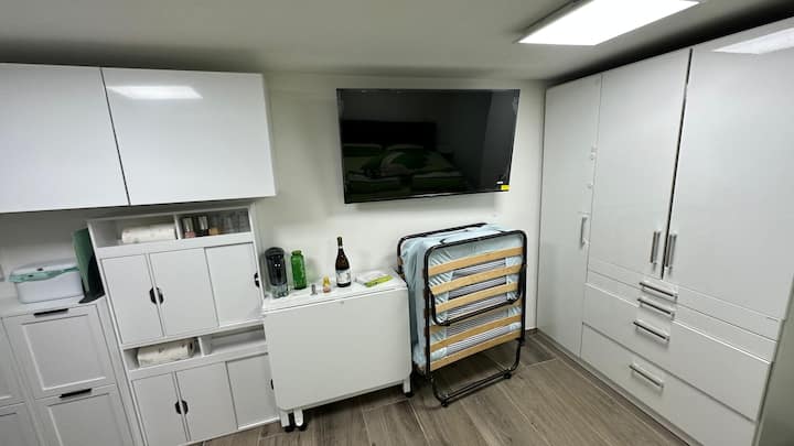 Prab’s New Ug Studio Apartment - Ditzingen
