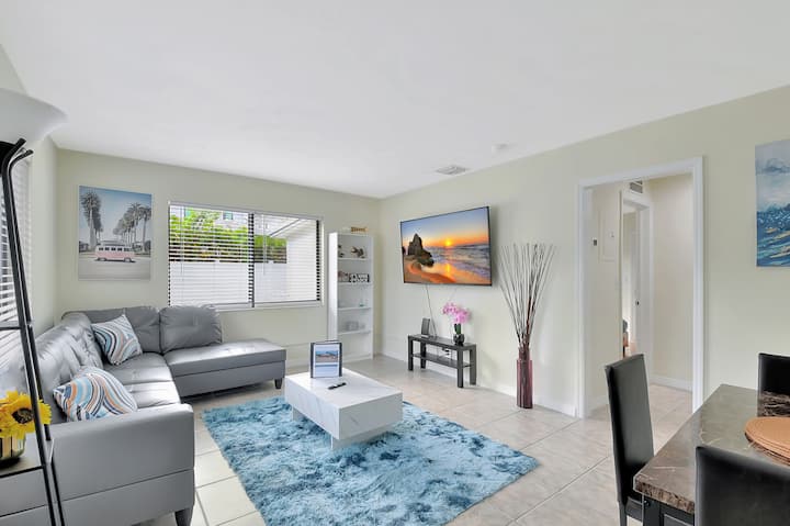 Spacious 2bd  Yard, Grill, Pets, Close To Atlantic - Delray Beach