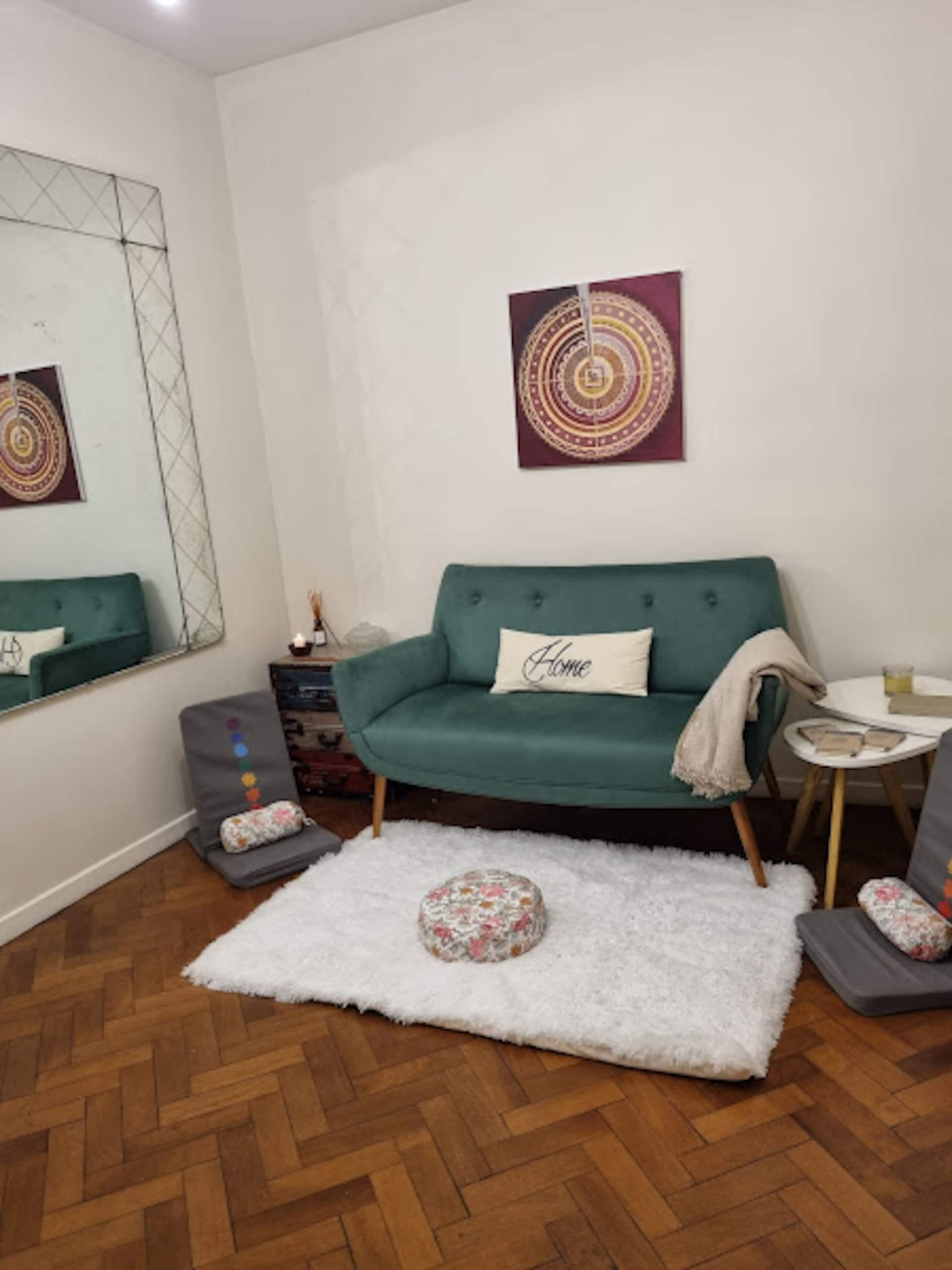 Apartamento de 1 quarto em Retiro, com segurança 24 horas