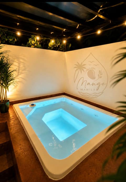 Mango hot water Jacuzzi for 6 people