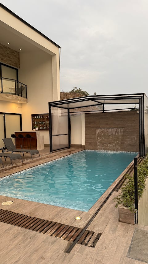 Beautiful Country House with Heated Pool
