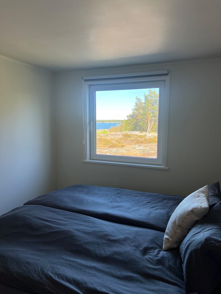 180 cm široká posteľ s výhľadom na more 