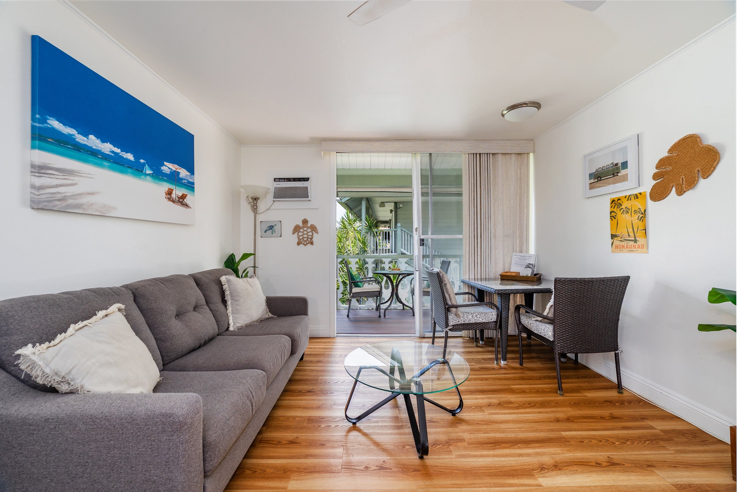 Condo in Kailua-Kona · ★4.8 · Studio · 3 beds · 1 bath - Image 2