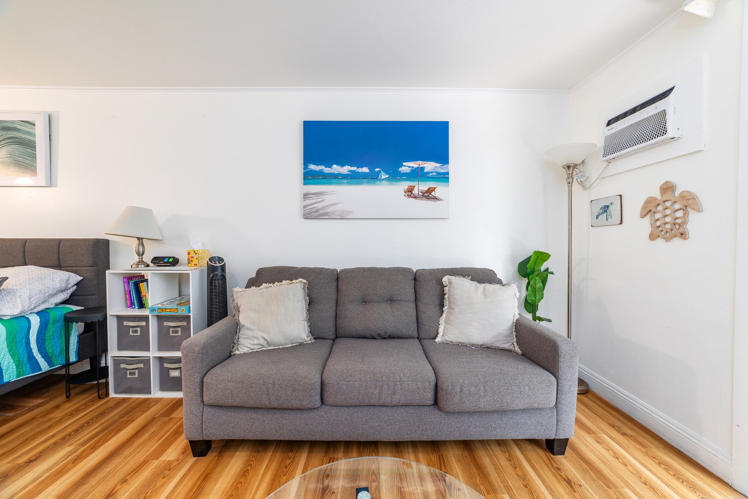 Condo in Kailua-Kona · ★4.8 · Studio · 3 beds · 1 bath - Image 4
