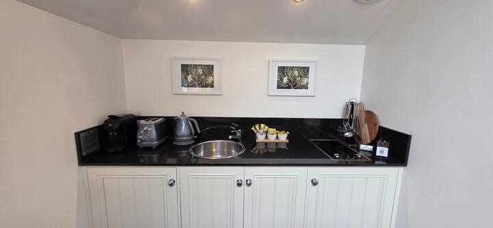 Sandstone Suites Studio - Centre Of Town - Port Fairy