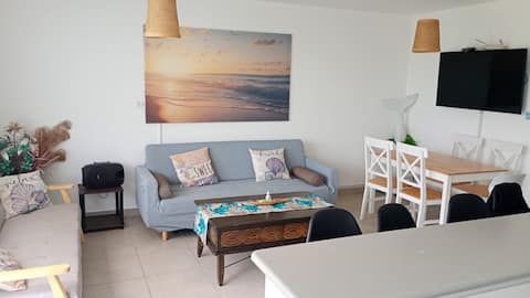 Popular Airbnb listing: Los Muymuis beach house in San Antonio