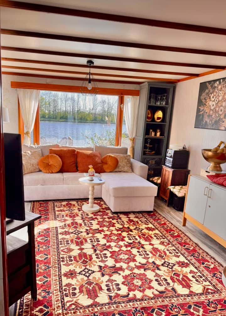 Chalet On The Lake With Private Garden - Enschede