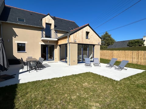 10 people La Rance-Dinard 2 steps from the beach